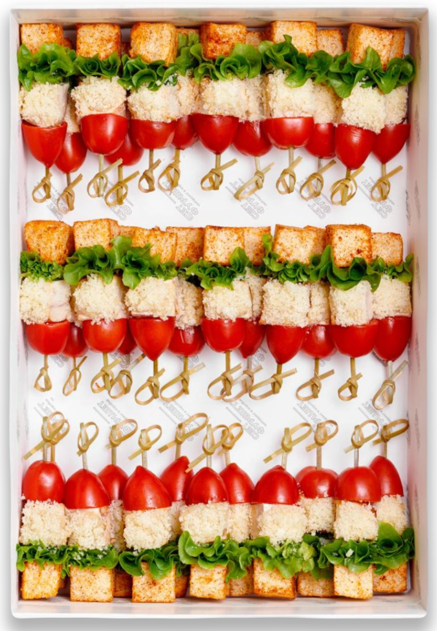 Канапе «Цезарь» с куриным филе